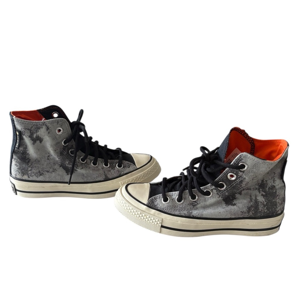 Kids High-Top Sneakers - Black and Gray